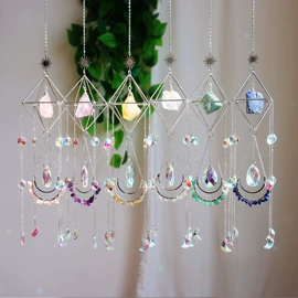 水晶工艺品;风铃;钥匙扣及钥匙扣配件