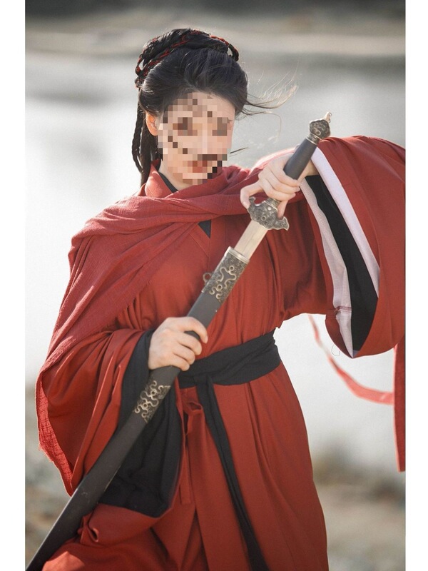 Nian Ruyi Hanfu Female Ancient Costume Photo Shoot, Martial Arts Style Straight Gown Two-Piece Set, Powerful Ancient Style, Swordsman Wandering the World Nian Ruyi Hanfu Female Ancient Costume Photo Shoot, Martial Arts Style Straight Gown Two-Piece Set, Powerful Ancient Style, Swordsman Wandering the World