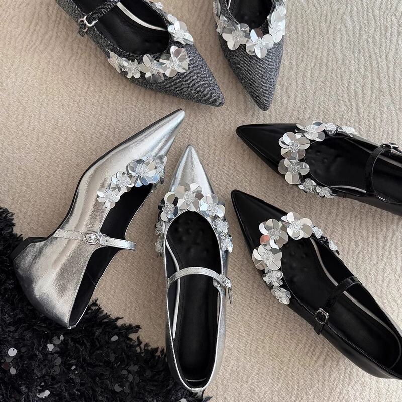 Sheepskin Edition ~ Thick Bottom Flower Sequins with Mary Jane Shoes Women's 2025 Temperament Inner Height Pointed Single Shoes