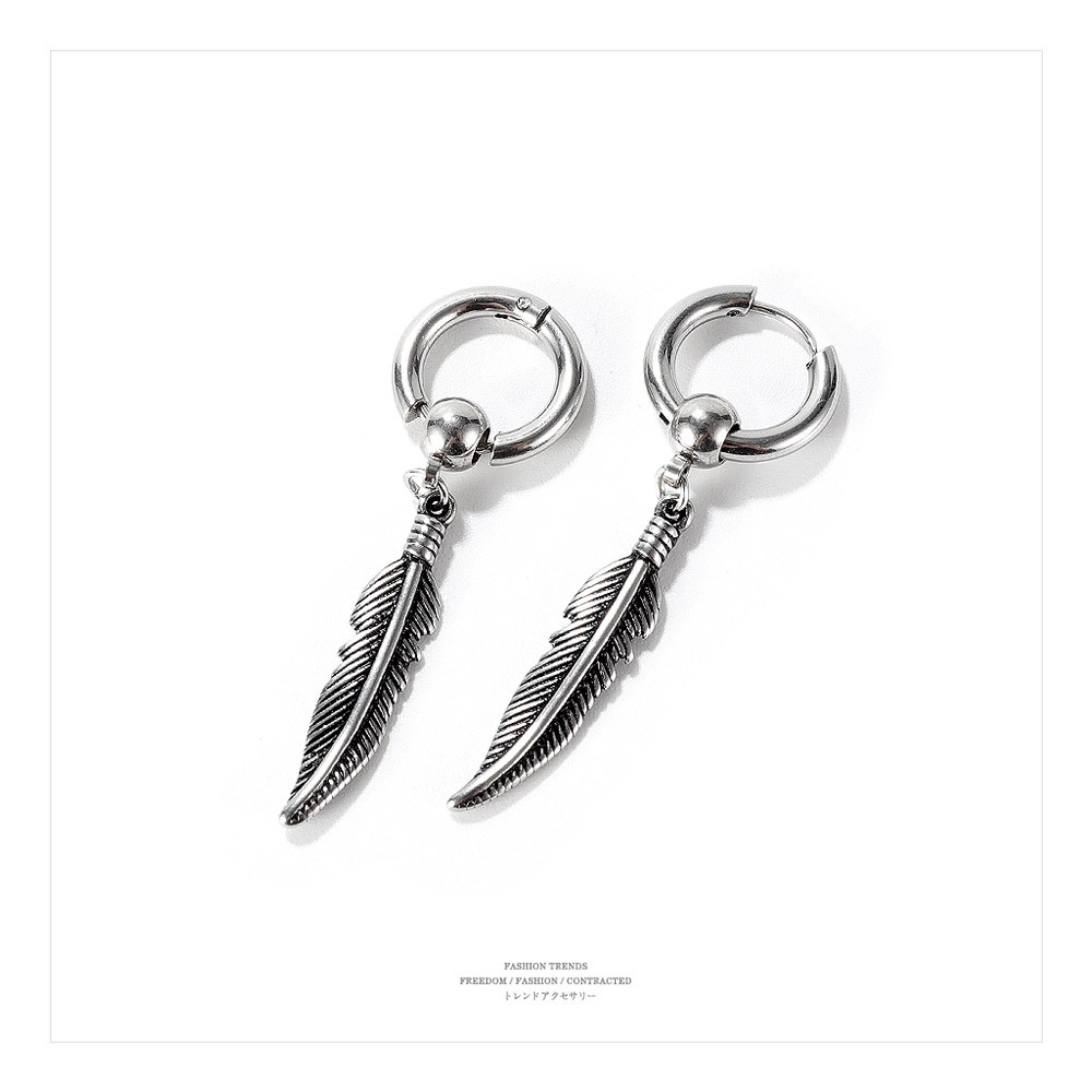 Korea Leaf Tassel Stainless Steel Earrings display picture 2