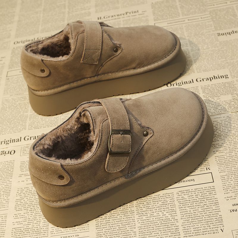 Botas de nieve de fondo grueso para mujeres 2024 invierno nuevos zapatos de algodón de un pie del noreste con lana gruesa calentamiento zapatos burken