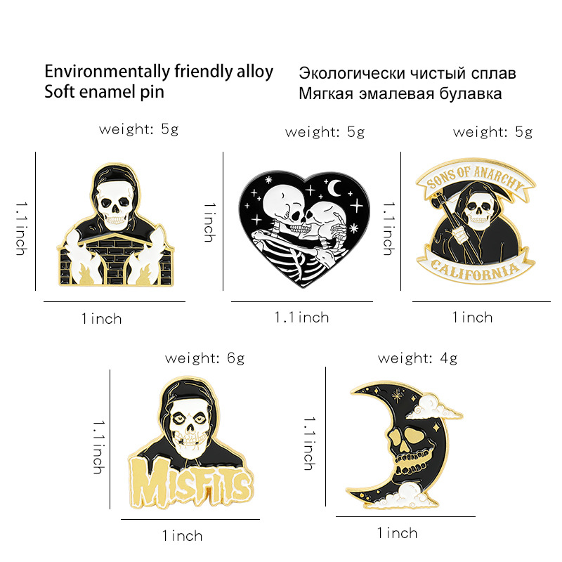 7g Weight Brooches Classification Party Occasion Hip-Hop Pin Moon Heart Shape Skull Alloy Plating Unisex Brooches