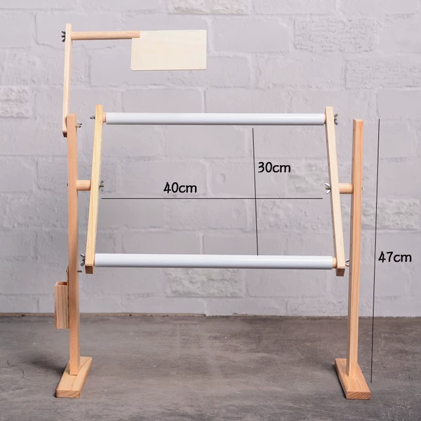 Solid wood color small embroidery stand