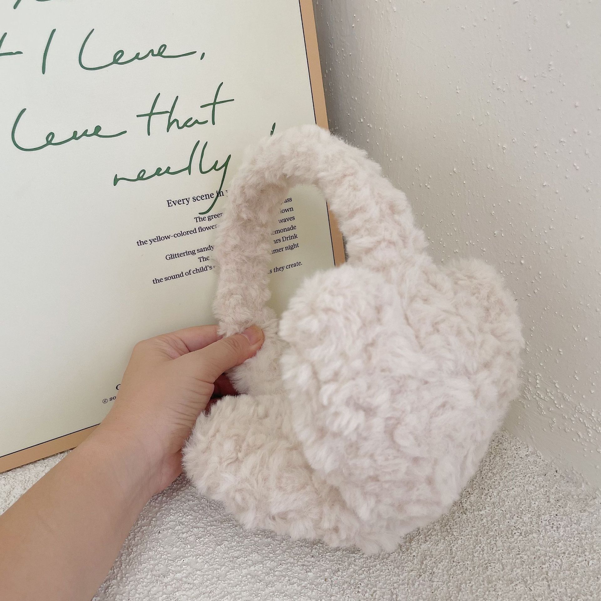 Ins高級感ハート型秋冬パイル保温耳カバー防寒保温快適折り畳み可能耳カバーメーカー直販