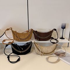 秋季牛仔布饺子包小众设计高级感女单肩斜挎包珍珠链条牛角月牙包