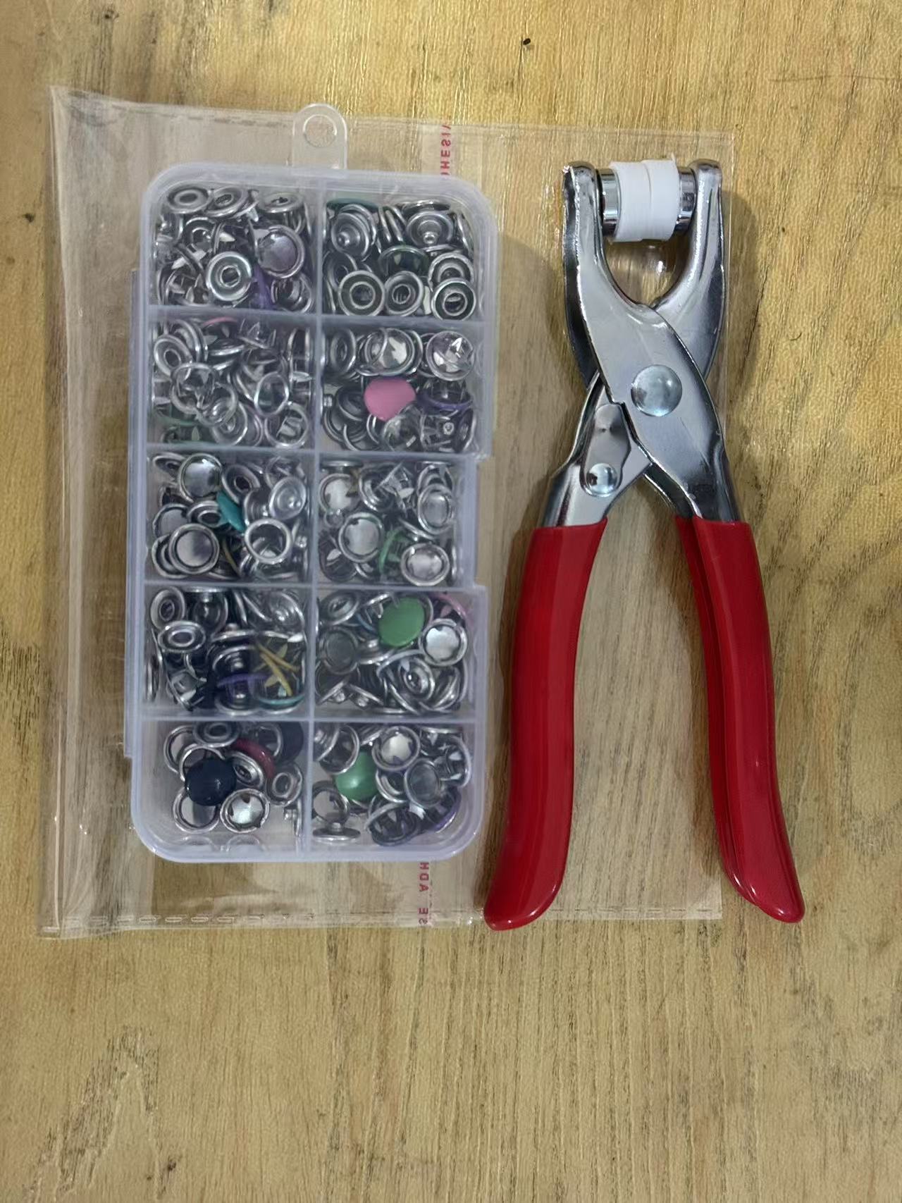 Juego de instalación de hebilla de cinco garras Botón de abrazadera de cinco garras Botón oculto Botón a presión Botón hembra Botón sin costura Botón transfronterizo de cinco garras