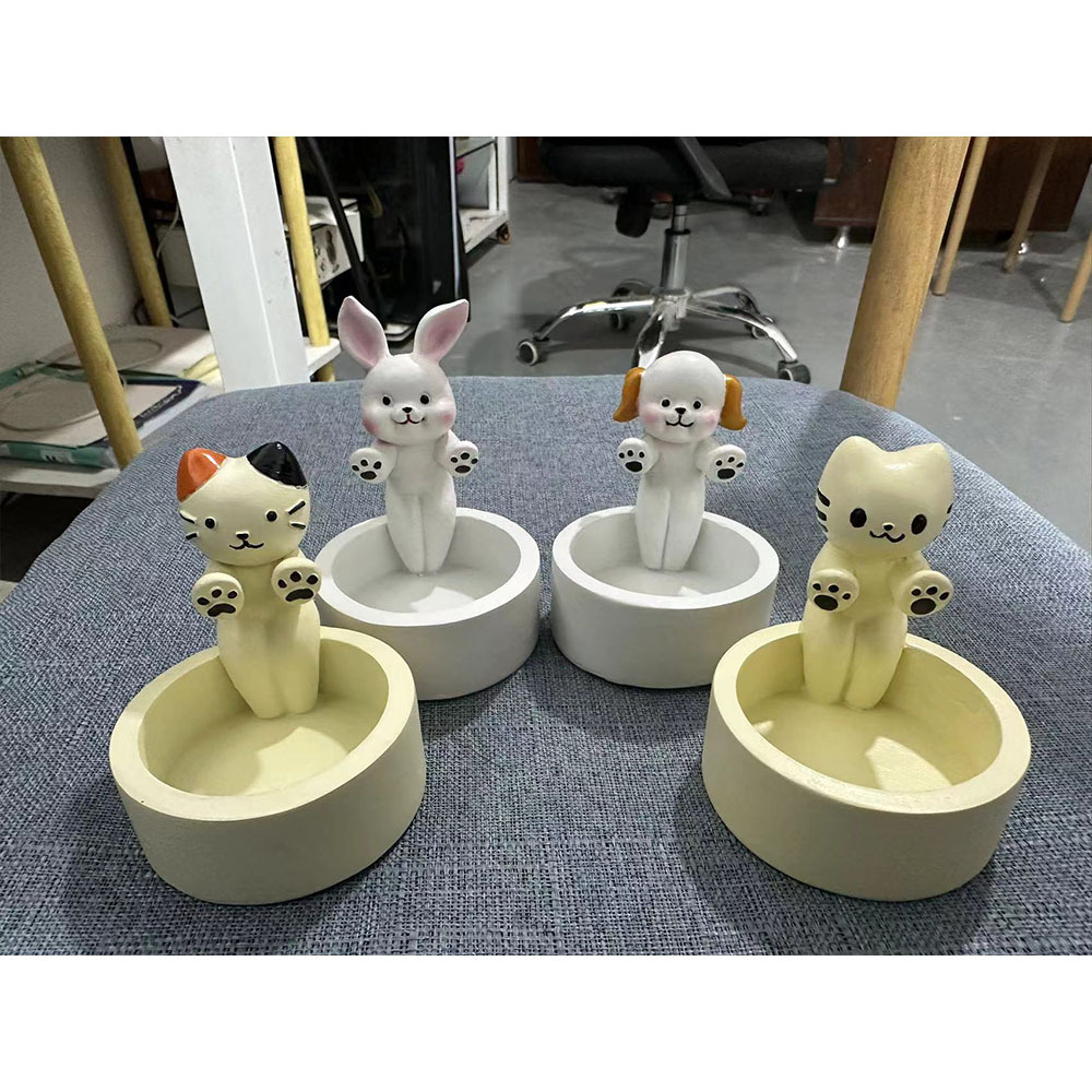 Kitten Candlestick B