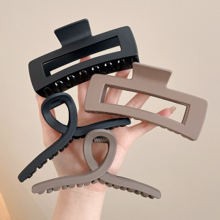 2023�¿�ĥɰץ�AŮ��̖���~�A�߼��аl�A���X���^�l�A���^l��