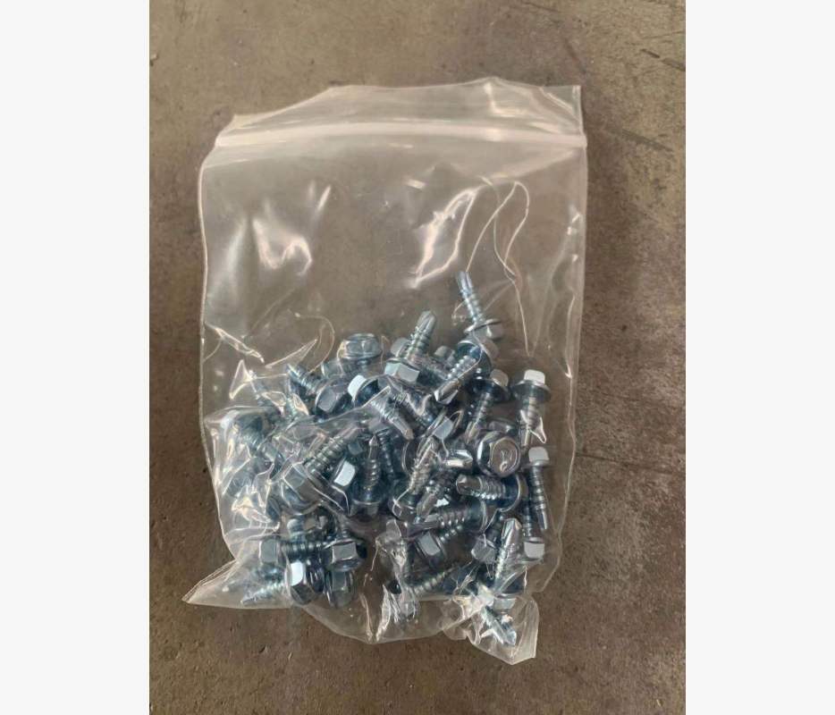 GB15856.4六角头凹穴法兰面钻尾螺钉 ST4.2*13 蓝白锌