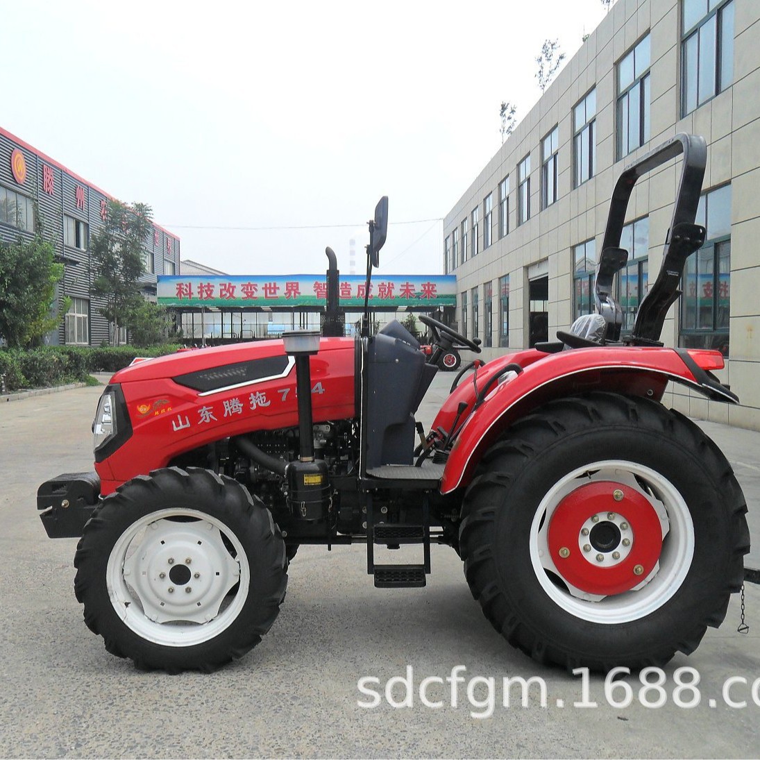 家用四轮拖拉机旋耕机低矮型四轮拖拉机低油耗质量可靠马力大