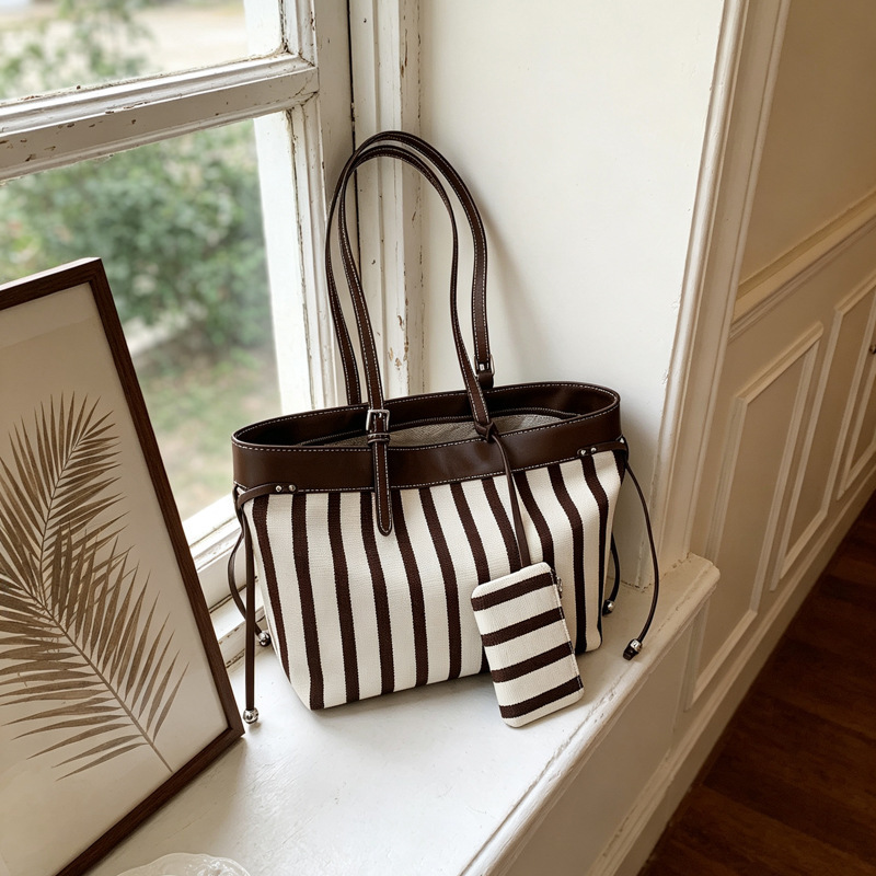 Handbag Women's Fashion Striped Tote Bag 2026 Autumn/Winter New Large Capacity Shoulder Bag Casual Crossbody Bag