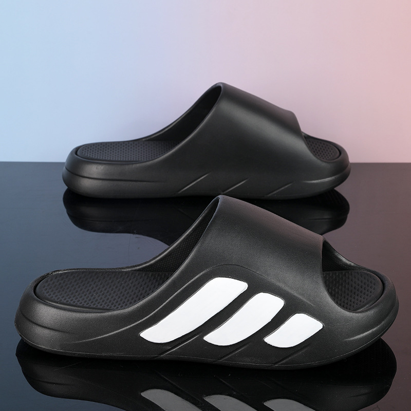 Zapatillas de hombre 2025 nuevo verano interior hogar antideslizante hombres y mujeres con el mismo estilo exterior sandalias deportivas de suela gruesa