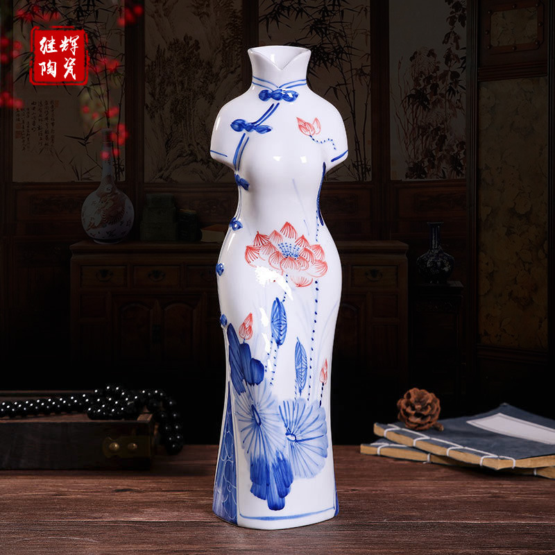 Porcelana Qinghua cheongsam personajes ornamentos Jingdezhen cerámica artesanía china ornamentos de sala de estar hechos a mano