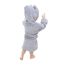 兒童浴袍秋冬新款嬰兒法蘭絨男女3兒0-5歲寶寶家居珊瑚絨睡袍一件