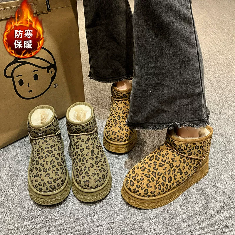 Женские зимние сапоги 2025: новая модель, нескользящие, универсальные, с леопардовым принтом, короткие, утепленные, из кожи и меха, цельные, для северо-восточных регионов.
