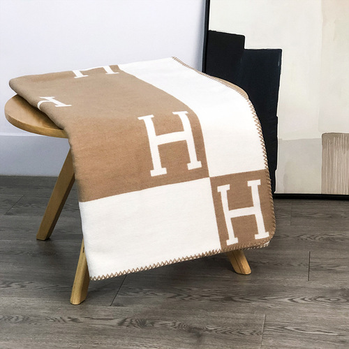 ins cross-border H letter blanket modern simple imitation cashmere wool knitted blanket furniture model room decorative blanket