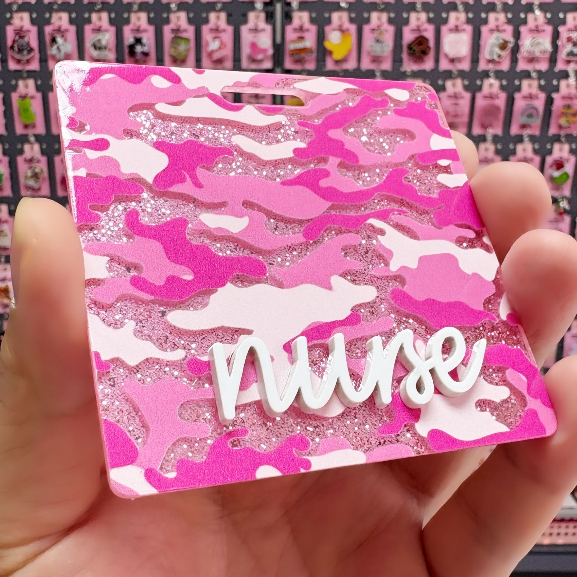 跨境NURSE立体字创意迷彩爱心闪粉亚克力护士胸卡挂牌证件卡礼物