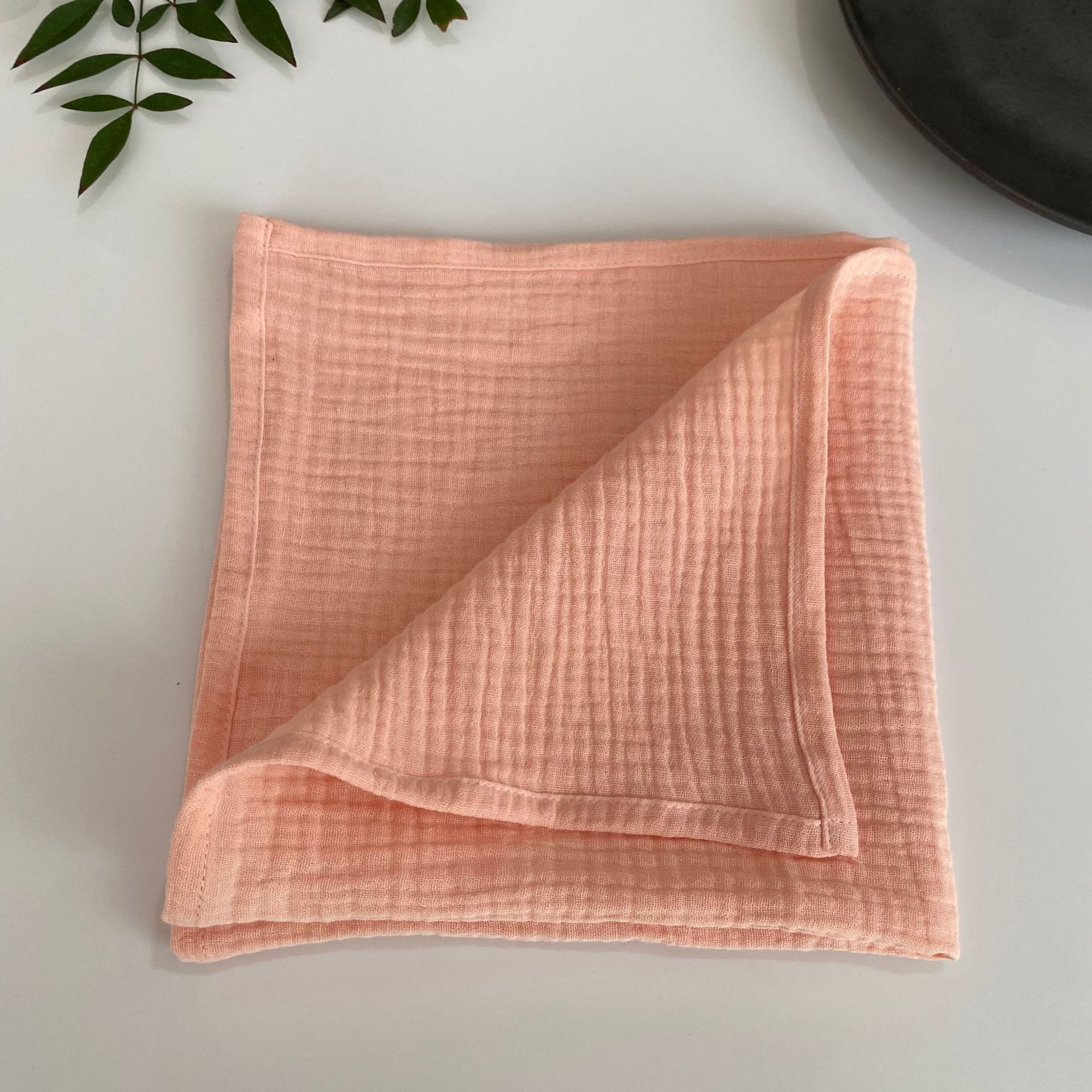 Servilleta de gasa de algodón de doble capa, tela de algodón crepé, mantel individual de algodón, paño de cocina decorativo, color liso, suministro directo de fábrica, mantel en stock