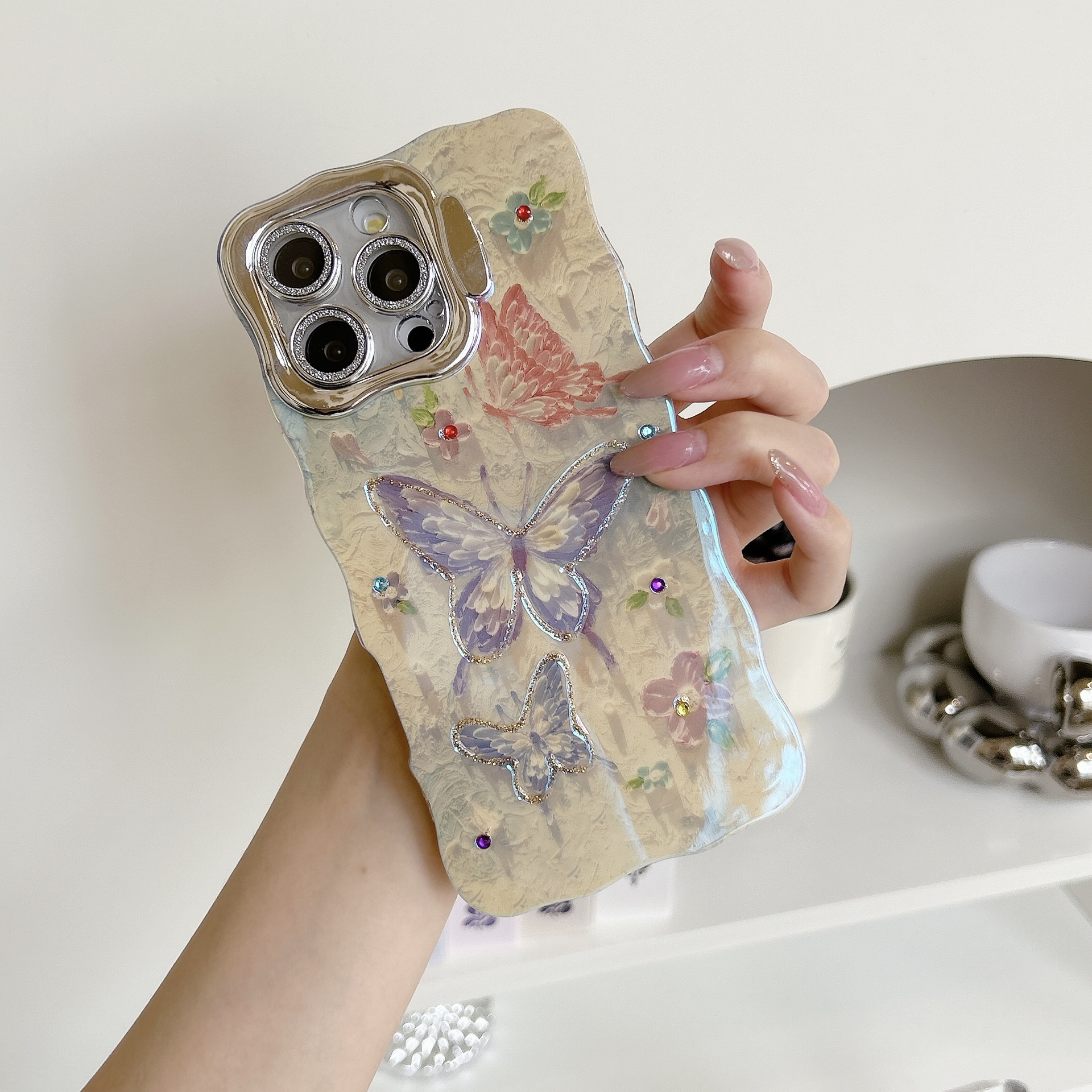 Dream Painting Painting Butterfly Adecuado para Apple 16ProMax Funda para teléfono 15/14 Personalidad 15Pro Soporte de lente 13 Mujer