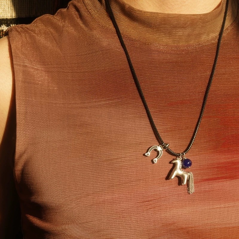Pony with tassels, pendant, fashionable small necklace, design chain for key bag , sweater, light luxury style, high-quality style
