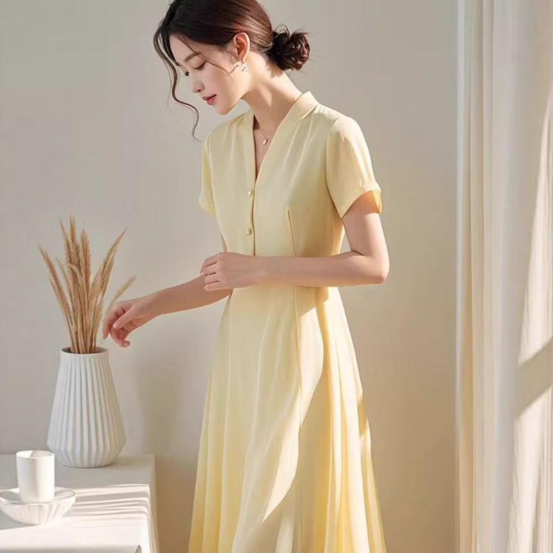 2026 Summer Formal Occasion Simple, Light Luxury, High-End, Super Stylish, Petite-Friendly, French-Style Yellow Dress 2026 Summer Formal Occasion Simple, Light Luxury, High-End, Super Stylish, Petite-Friendly, French-Style Yellow Dress