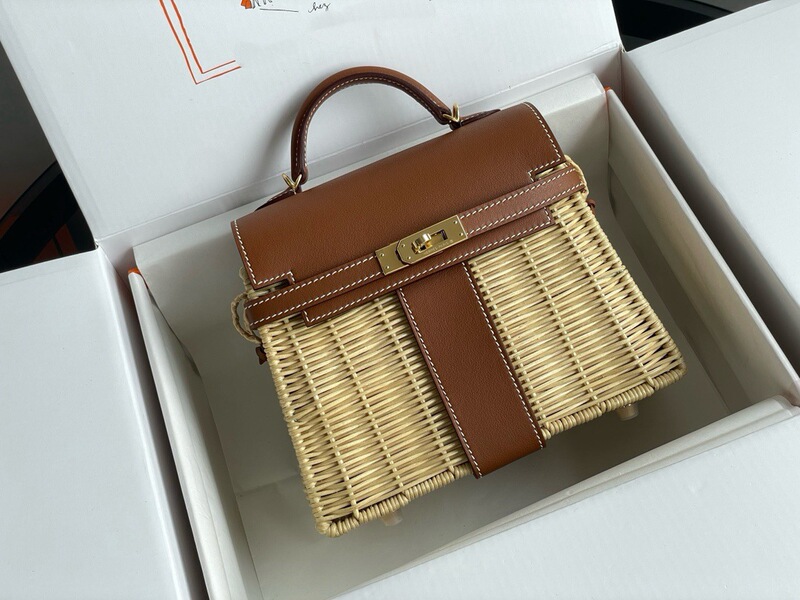 New Style Picnic Bag with Hand-Stitched Waxed Thread, Single Shoulder Crossbody Handbag, 20cm High-End Rattan Woven Kelly Basket Women's Bag New Style Picnic Bag with Hand-Stitched Waxed Thread, Single Shoulder Crossbody Handbag, 20cm High-End Rattan Woven Kelly Basket Women's Bag