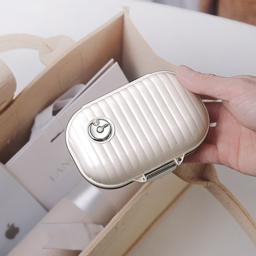 Portable medicine dispensing box, three meals a day, seven days a week, pill splitter, sealed, moisture-proof multi-grid medicine box