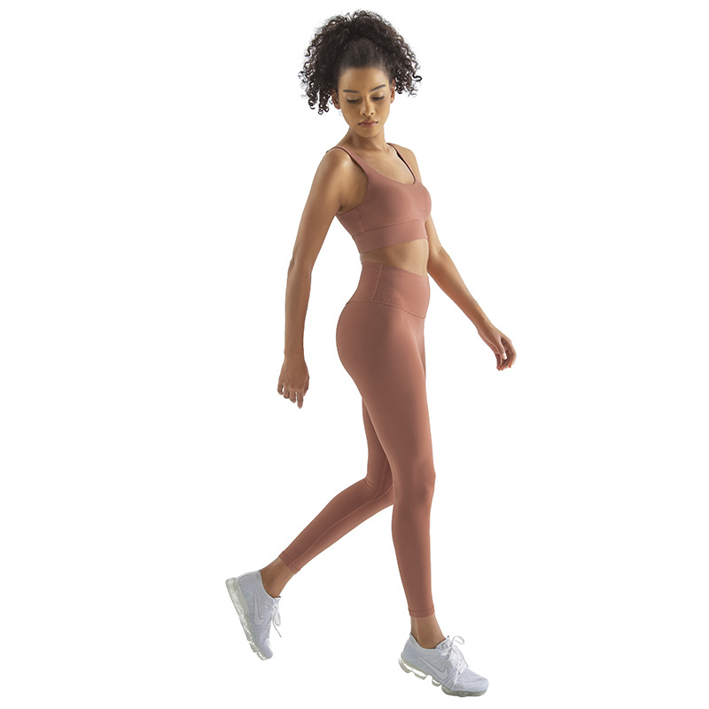 Profundo V sin respaldo fijo Copa ropa interior deportiva de las mujeres deportes ligeros apoyo a prueba de golpes correr push up fitness yoga sujetador