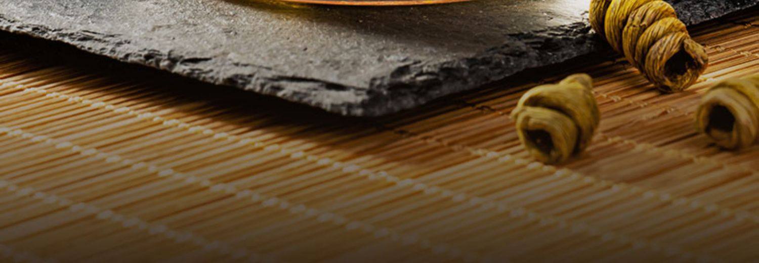 Premium Tie Pi Shi Hu Dendrobium Fengdou Gift Box 250g Huoshan Origin Dried Stems for Tea and Soup in use