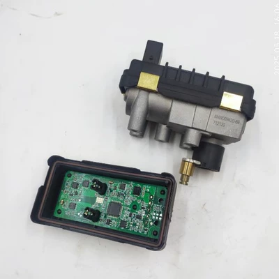 Jaguar Xf/Xj Supercharger Solenoid Valfı 6Nw009206 752406 üçün