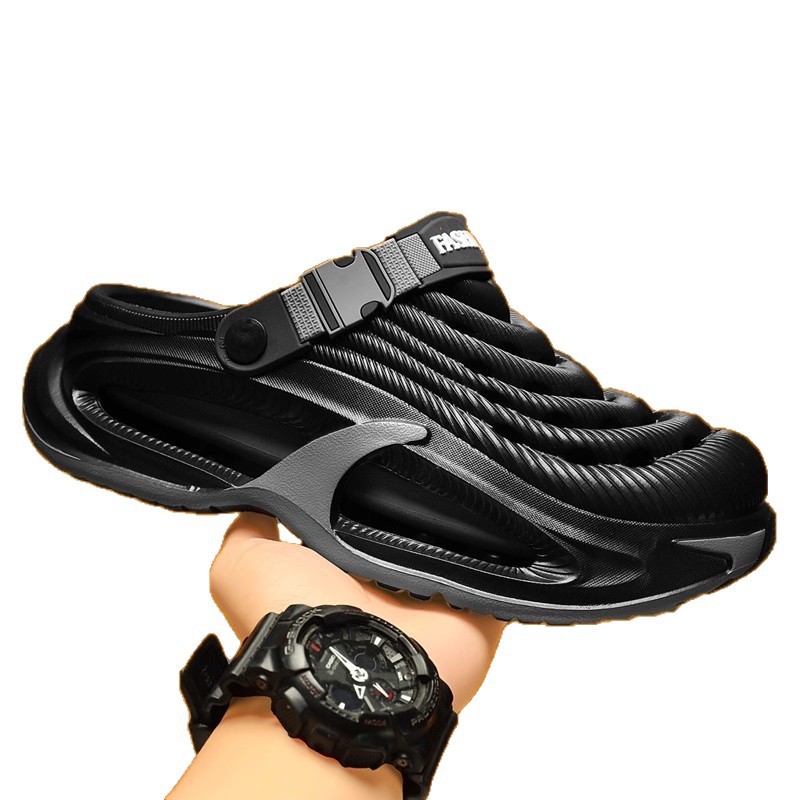 Zapatos de agujero de fondo grueso para hombres de verano 2025 nuevo antideslizante, anti-desgaste, anti olor, conducir ocio sandalias de playa de doble uso