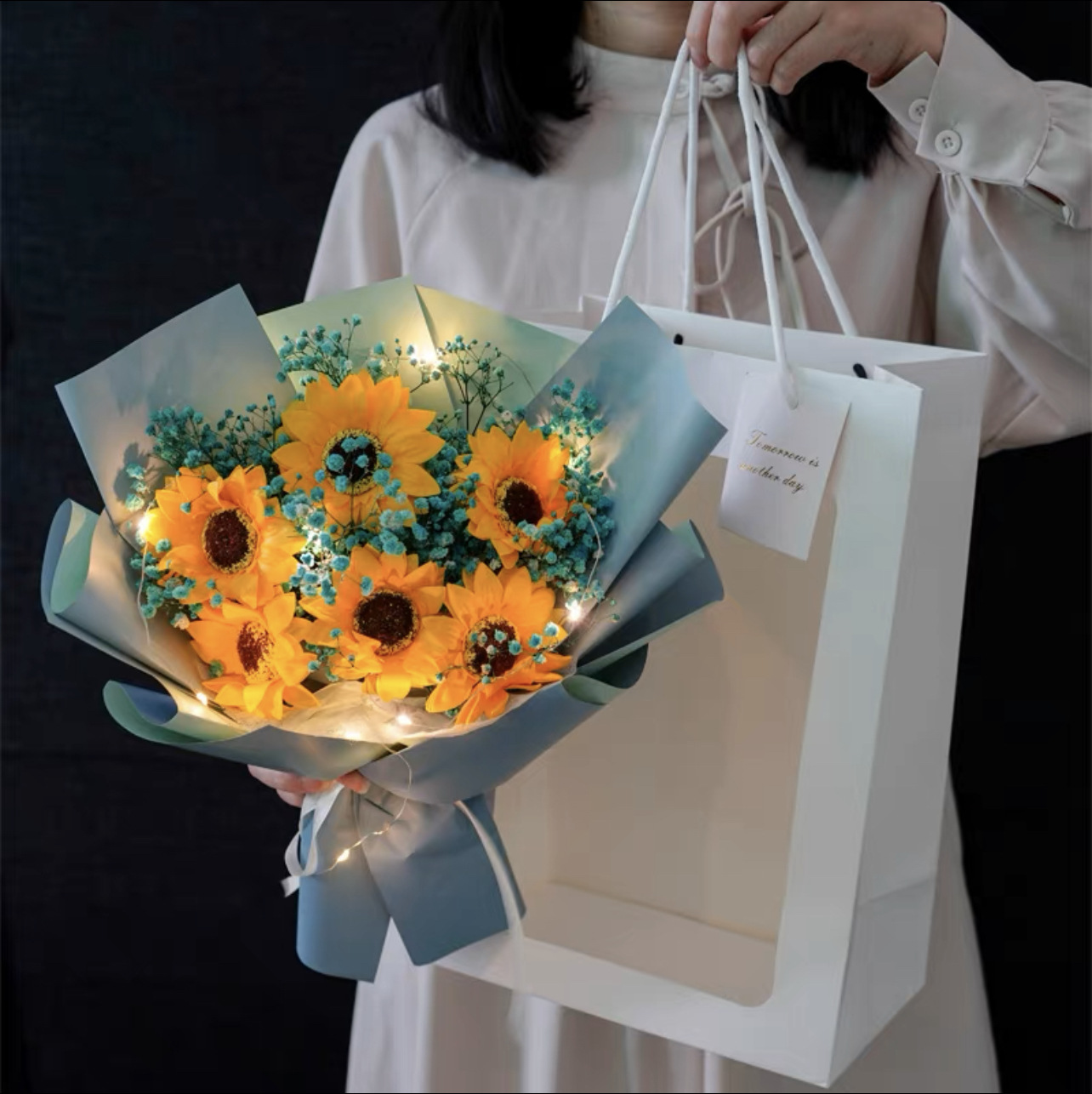 Valentine's Day Gift for Girlfriend, Portable Sunflower Soap Bouquet, Birthday Gift for Girlfriend and Best Friend