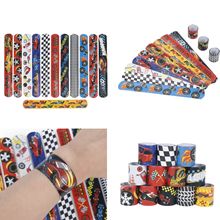 新款F1赛车啪啪圈儿童运动手环赛车主题玩具弹性手腕带PVC材质