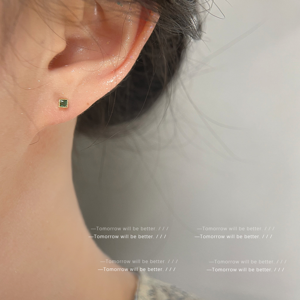 耳语模特_0001_组 1 拷贝 2