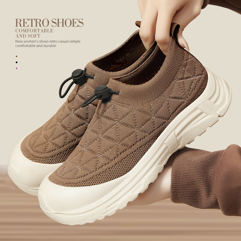 Zapatos de mujer primavera nuevos zapatos casuales de poliuretano superficial transpirables zapatos de madre con suela suave cómodo viejos zapatos de tela de Beijing mujeres