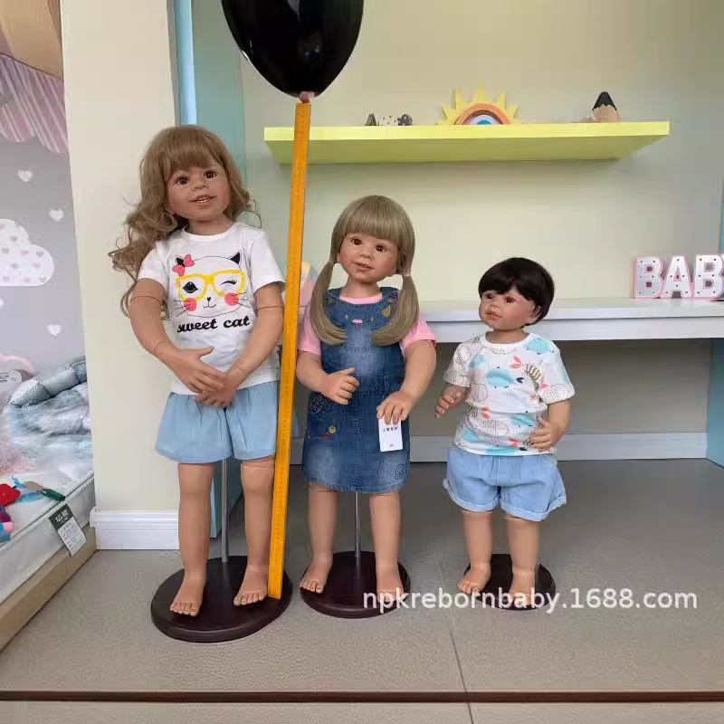Simulación de ropa modelo muñeca 80 90cm pegamento completo muñeca conjunta 1-3 años de edad modelo de ropa para niños