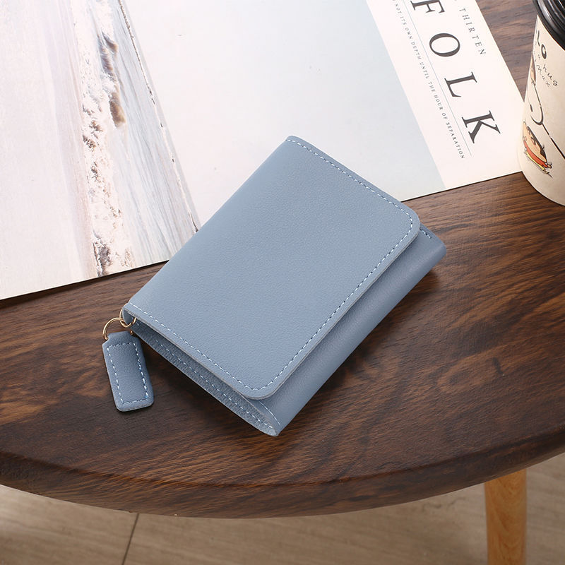 Cartera corta para mujeres simple versátil 2024 nuevo otoño damas multifuncional bolso de cambio plegable bolso de tarjetas estudiantiles