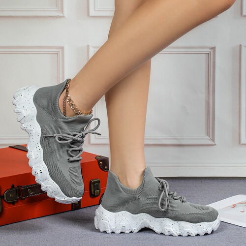 Specially available for large size sports women's shoes, breathable flying knitted socks, slip-on shoes