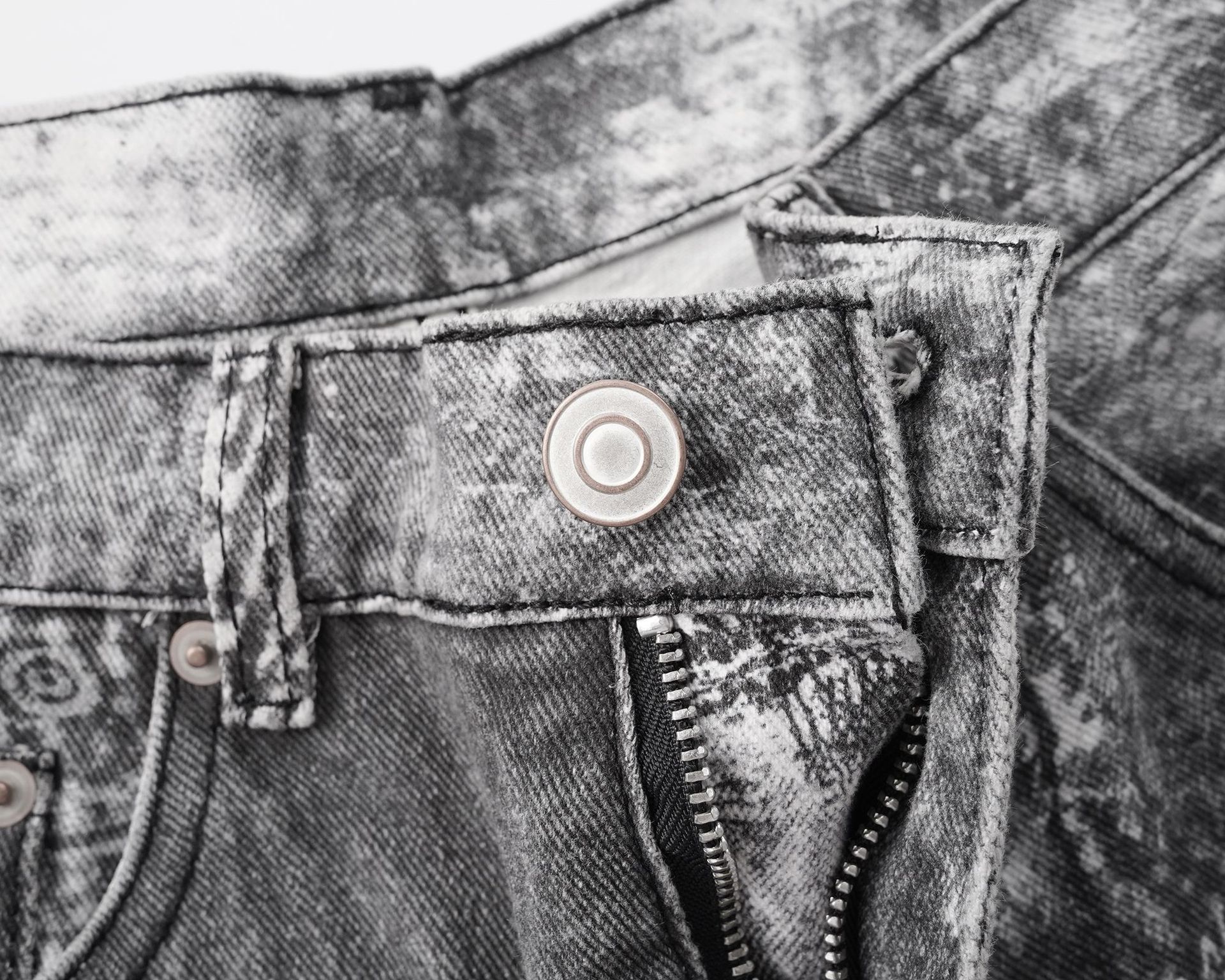 Jeans uomo gamba larga lavaggio boro con stampa digitale_voghion.com