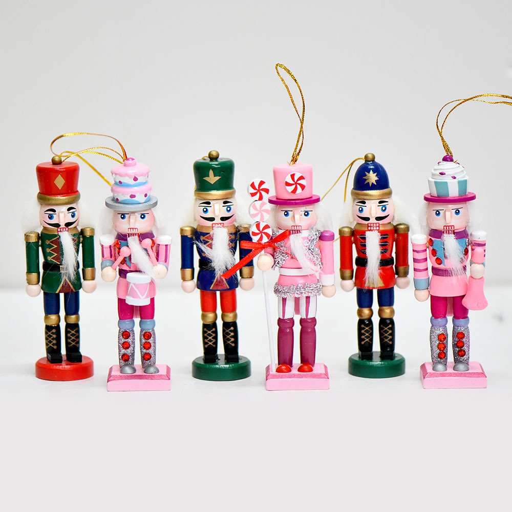 Nuevo estilo europeo muñecas de dibujos animados polvo de caramelo artesanía decoración de Navidad pequeño colgante