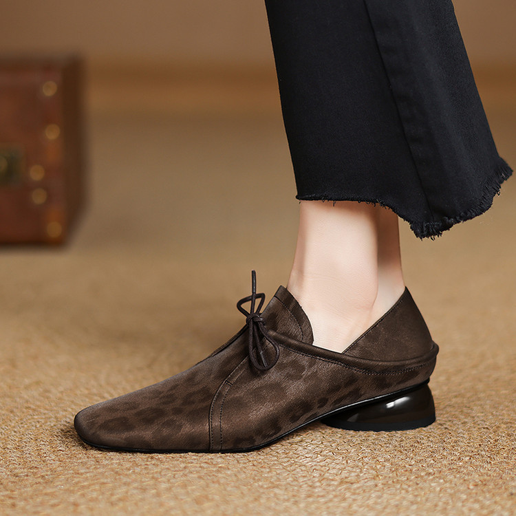 2025 Spring and Autumn New Thick Heel Low Heel Square Single Shoes Lace-up Comfortable Cowhide Women's Shoes Black Brown 22-15c