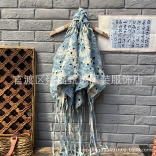Artistic concave shape Daily tie-dyed blue dyed blue and white dyed cultural creative travel racket knitted hollow triangle headscarf headdress