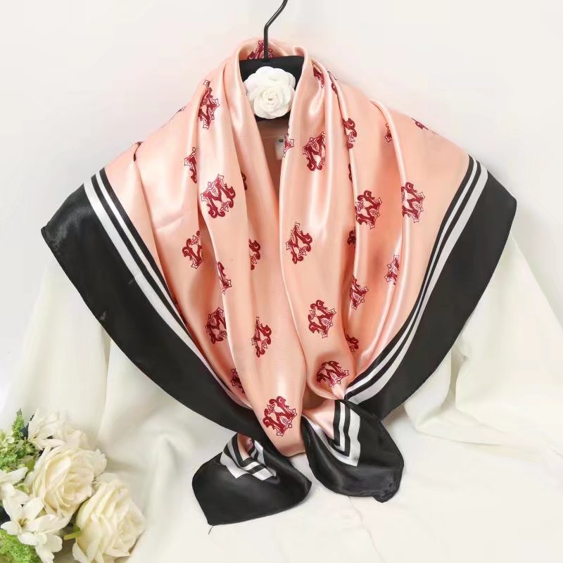 Women's Elegant Sweet Geometric Satin Printing Silk Scarf display picture 2