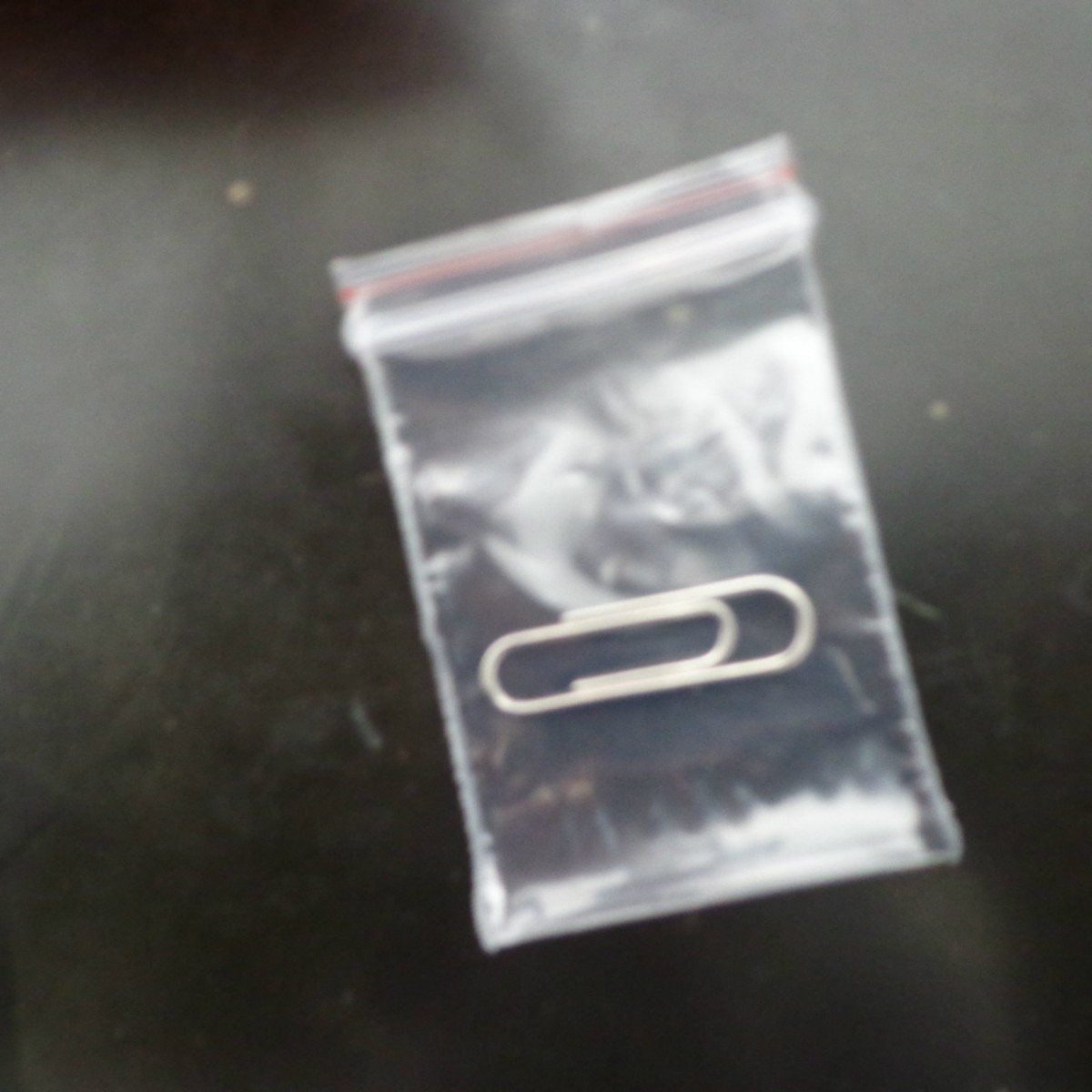 厂家直供装服装备用扣的PE自封口包装袋【每包500个】