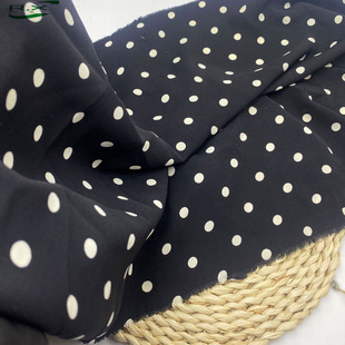 �S��ֱ������ڵ��װײ��c��]���� �͹��LŮ�b�B��ȹ ���в���