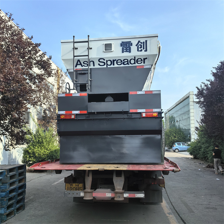 消解疙瘩灰撒布机 多功能铺灰撒灰车 可分段撒灰