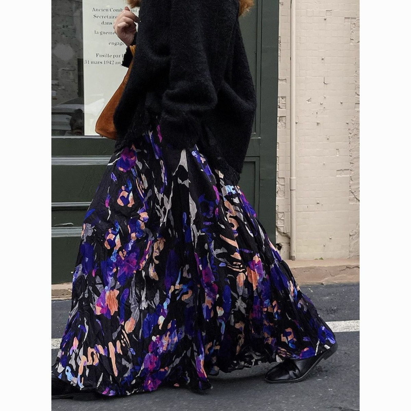 Skirt 2025 Autumn and Winter New Style Long Skirt Slimming Look Skirt Retro Pleated Design Niche Floral Skirt Skirt 2025 Autumn and Winter New Style Long Skirt Slimming Look Skirt Retro Pleated Design Niche Floral Skirt