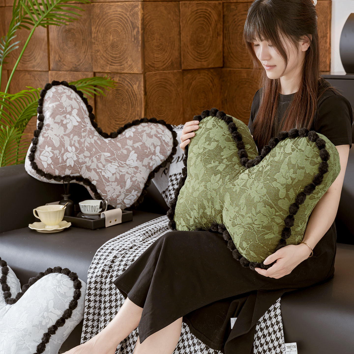 2025 New French Retro Style Pillow, Waist Pillow, Butterfly Pillow, Bedroom Bay Window, Living Room Sofa, Special-Shaped Cushion