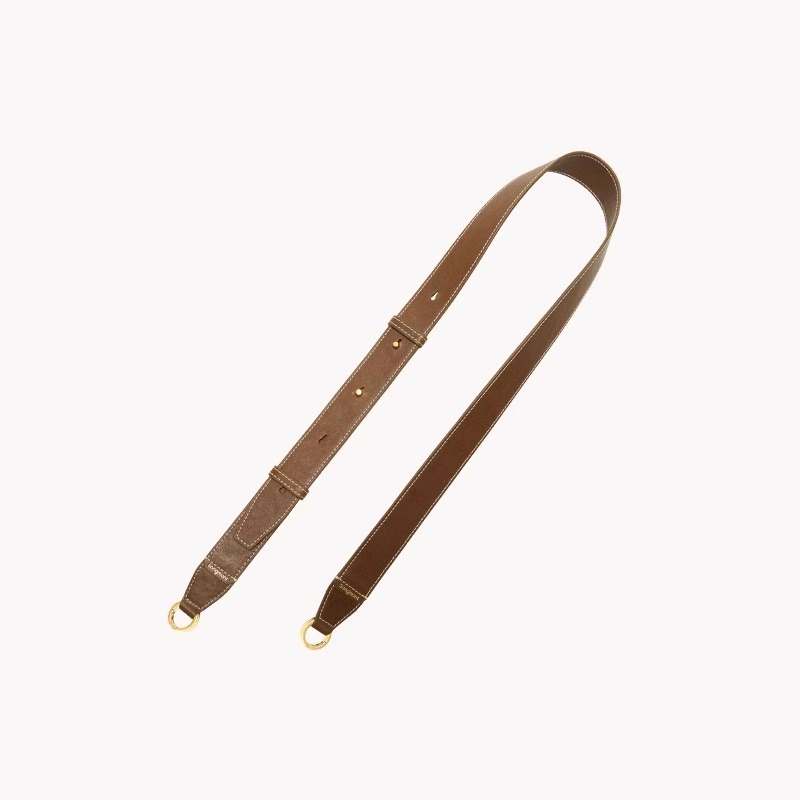 Hay un tubo giratorio de pino, piedra, semillas de Bodhi, calabaza, taza de alivio de preocupaciones