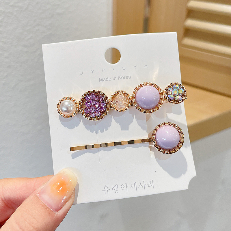 Clip de flequillo lateral rojo de la red femenina 2025 nueva horquilla simple clip de una línea horquilla clip de cabello roto tocado clip de pico de pato